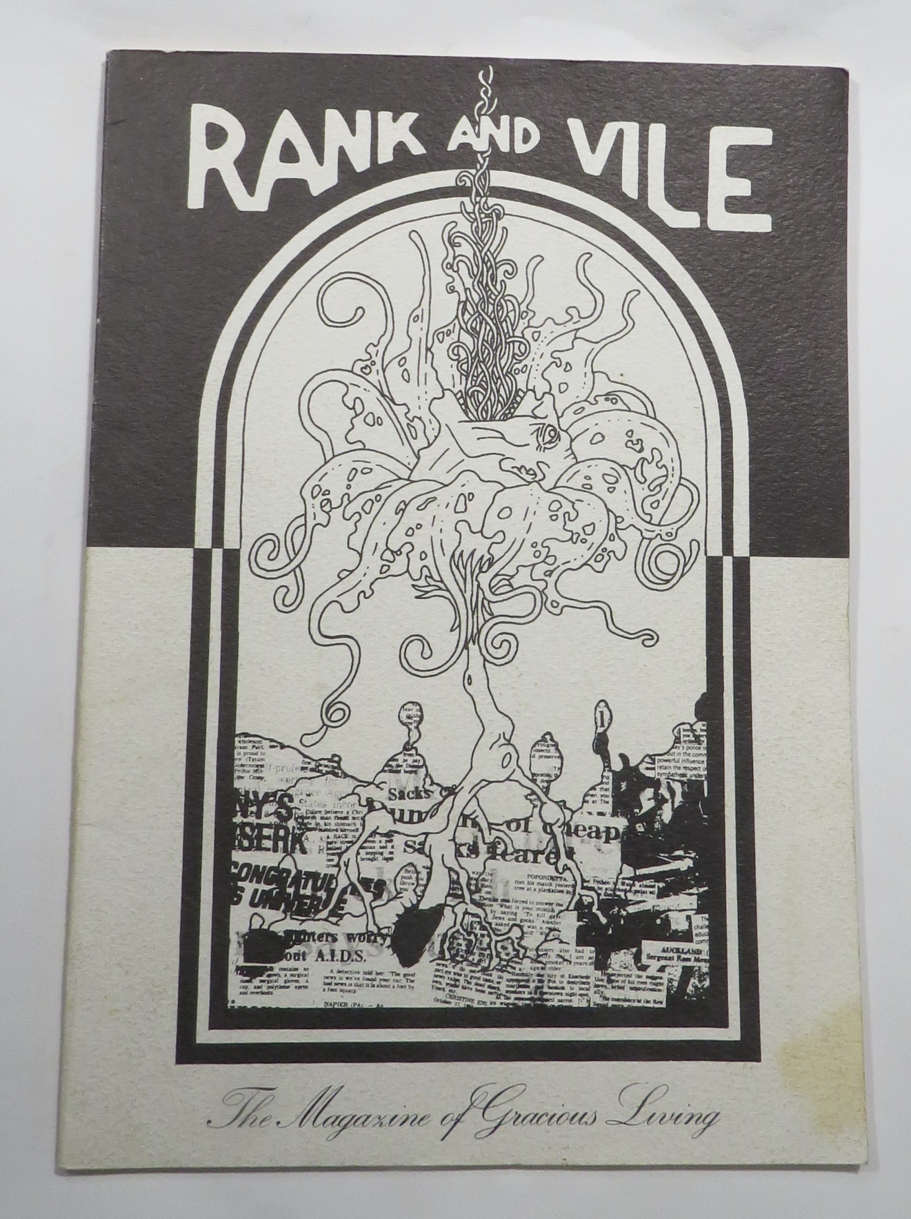 Rank and Vile : The Magazine of Gracious Living [Issue 1]